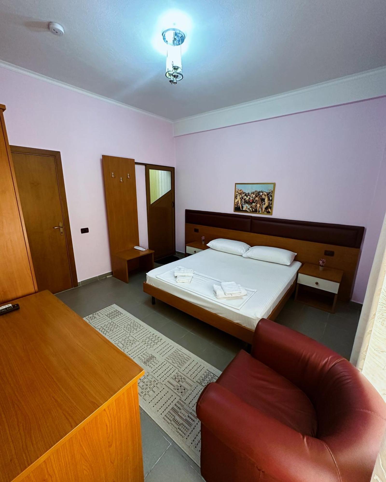 Hotel Edland Vlorë Exterior foto